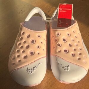 Nike Aquaswoosh size 3Y Pink White Perforated Slip-Ons